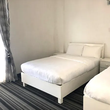 Bed & Breakfast B&B Nuwara Eliya 3*