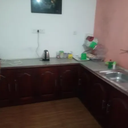 Guest house Salsburry Holiday