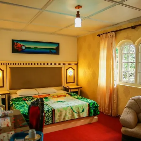 Suninton Holiday Bungalow Holiday home
