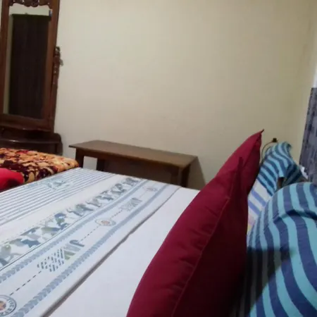 Hi Lanka Hostel *