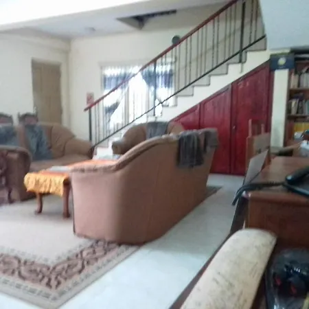 Hi Lanka Hostel *