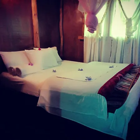 Moon Plains Forest Log Chalet Nuwara Eliya