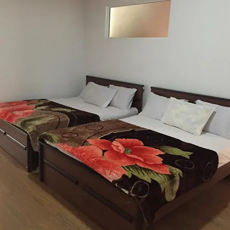 Mee Arana Guest house