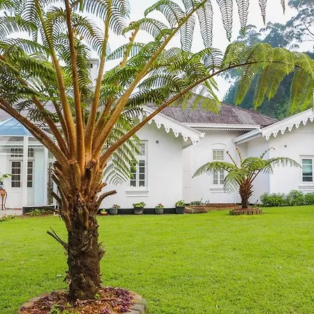 The Clovelly Villa *