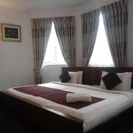 Hotel V & V Holiday Bungalow 2*
