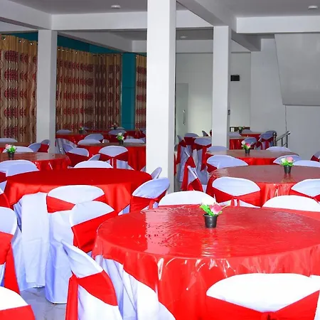Hotel Savaanaa Rest