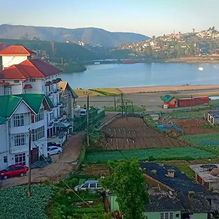 Leisure Village Nuwaraeliya Hotel 3*