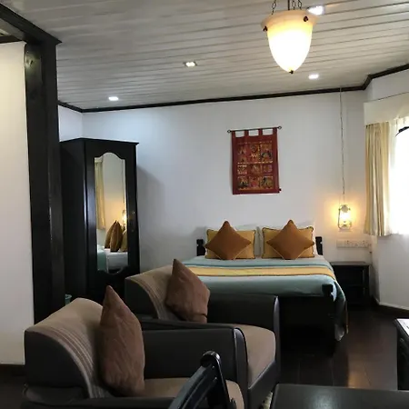 Misty Hills Boutique Cottage Guest house