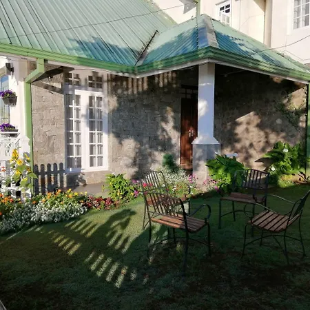 Lodge Melford Nuwaraeliya Nuwara Eliya