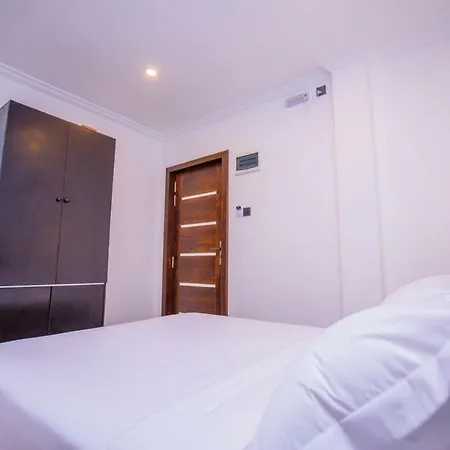 Huddle Hotel