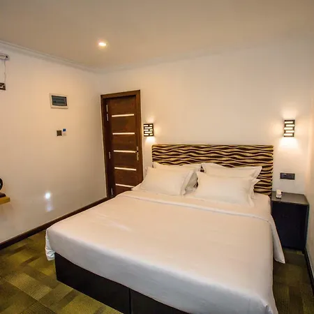 Huddle Hotel