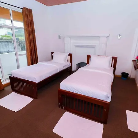 Yoho Pello Hotel 4*