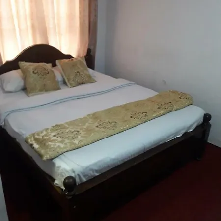 Nuwaraeliya Hostel Nuwara Eliya