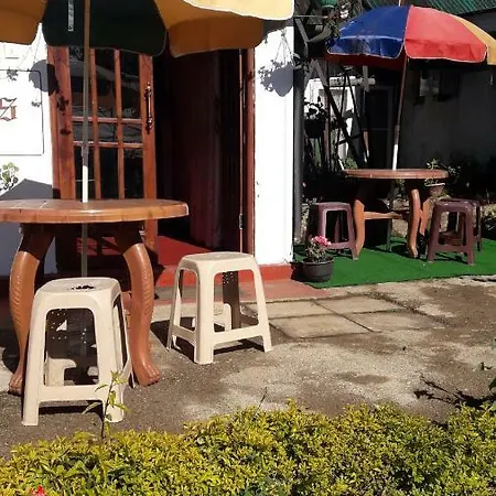 Nuwaraeliya Hostel *