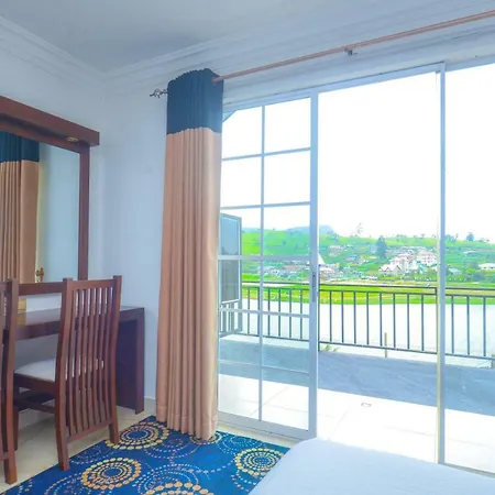 Galaxy Grand Hotel 3*