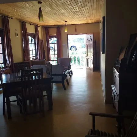Inn Hill View Bungalow Nuwara Eliya