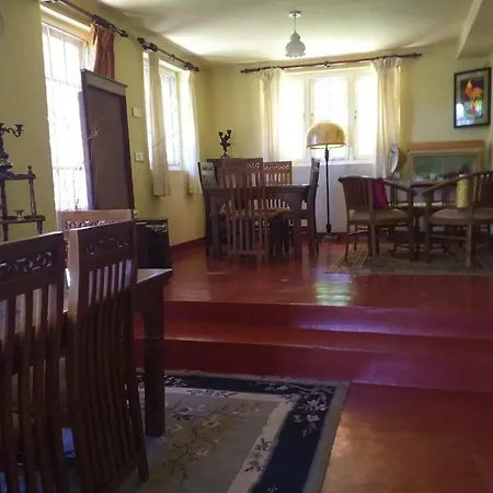 Hill View Bungalow Inn