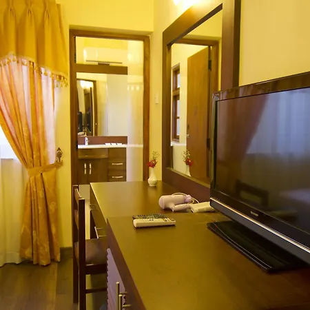 Serene 3* Nuwara Eliya
