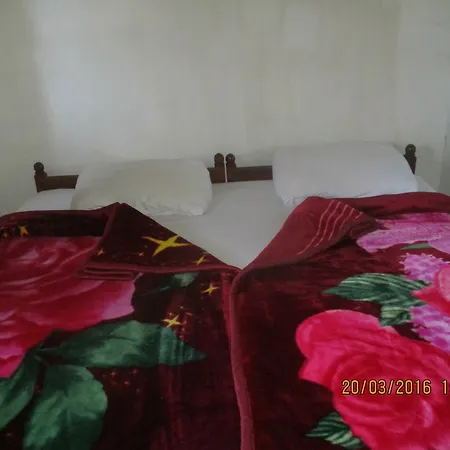 Crown Homestay