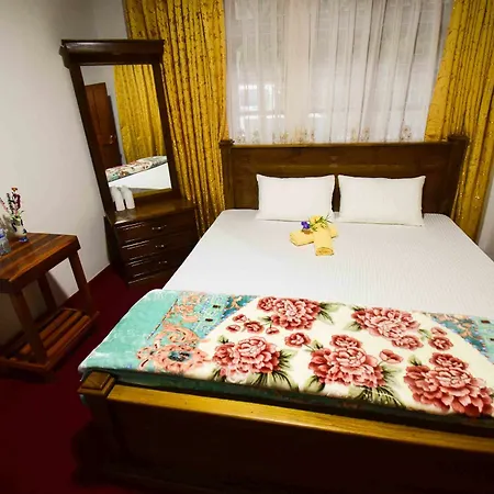 Guest house Vista Royal Guest 3*