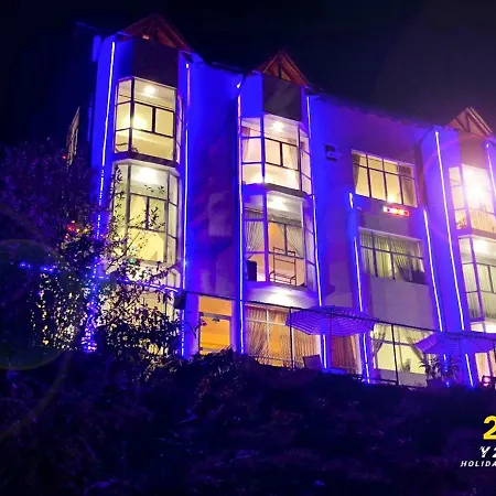 Y2k Holiday Hotel