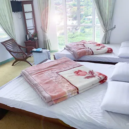 Hotel Y2k Holiday