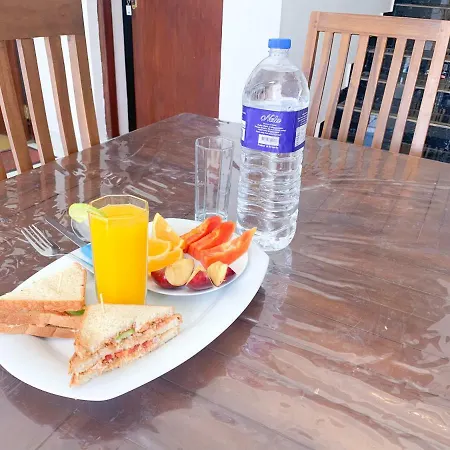 Y2k Holiday Hotel Nuwara Eliya