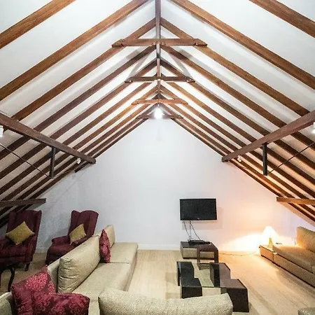 Tudor Barn Hotel