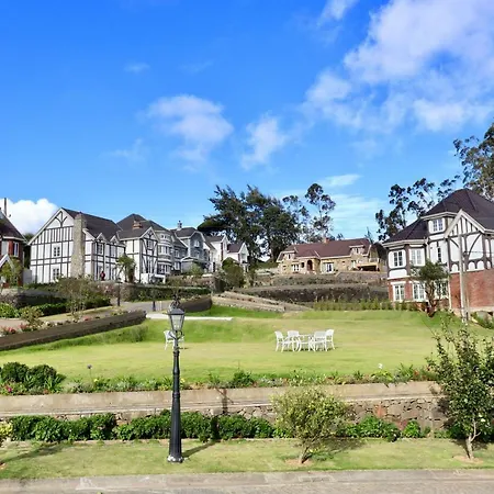 Tudor Barn Hotel 5*