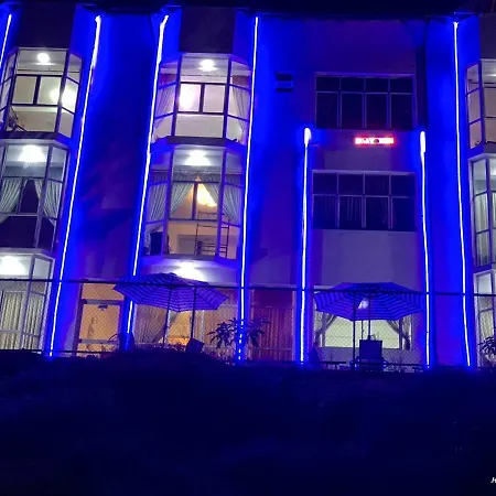 Hotel Y2k Holiday Nuwara Eliya