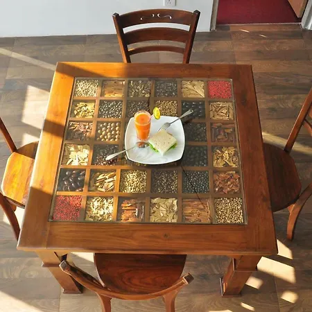 Moonplains Hemaya Bungalow Hotel *