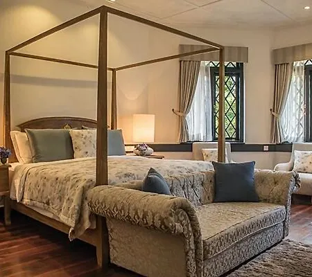 Oliphant Boutique By Amaya 3*