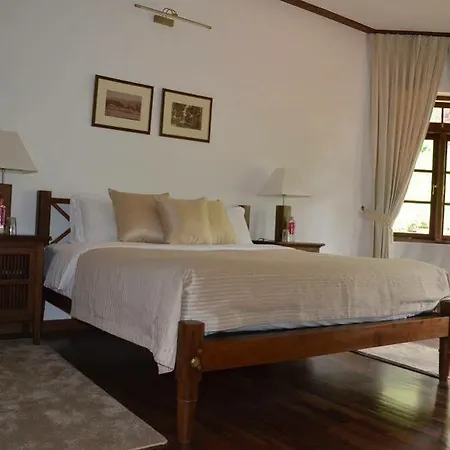 Villa Stafford Bungalow - Exclusive Luxury Within A Private Tea Estate