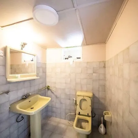 Hillsborough Villa *