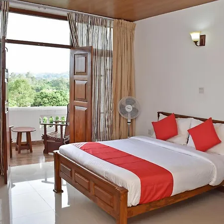 Hotel King Garden View Nuwara Eliya