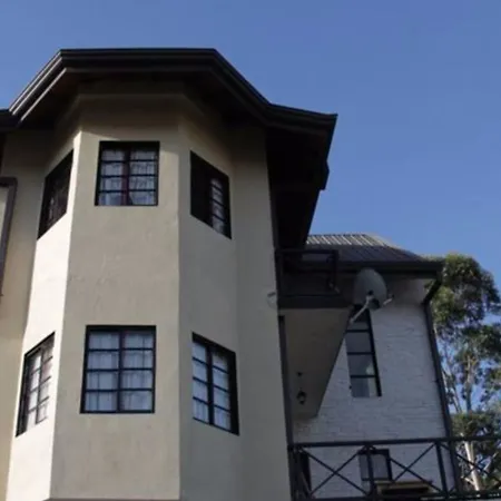 42 3* Nuwara Eliya
