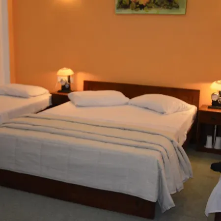 Vishmi's Rest 3*