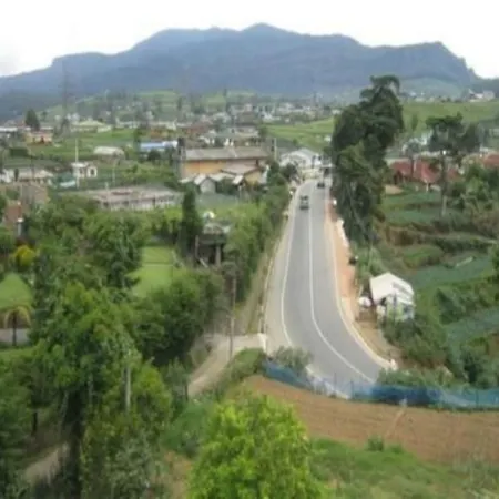 Hotel Vishmi's Rest 3*