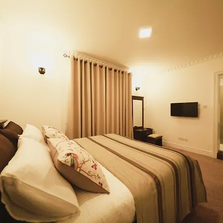 Hotel Stratford - *