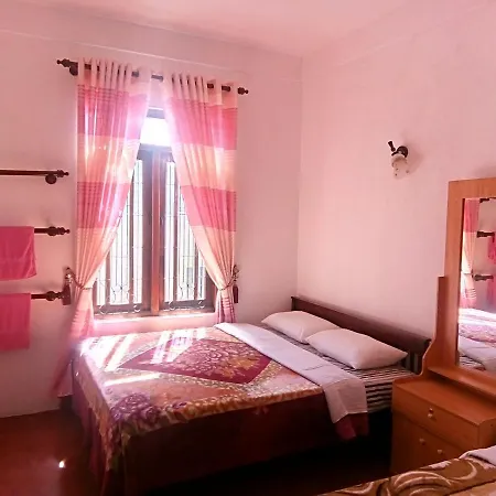 La Rose Geust House