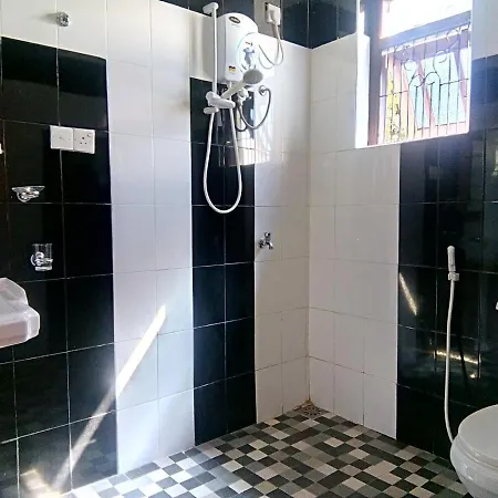 La Rose Geust House * Nuwara Eliya