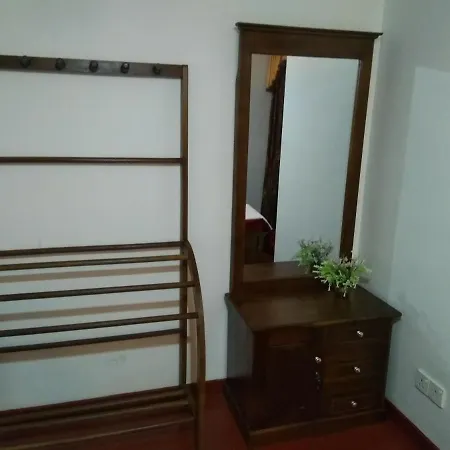 Avon Field Homestay