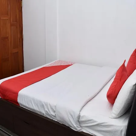 Roshan Hotel 3*