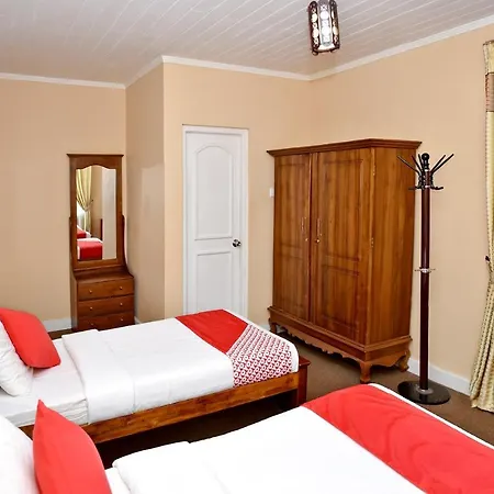 Oyo 258 Global Rest House Hotel 3*