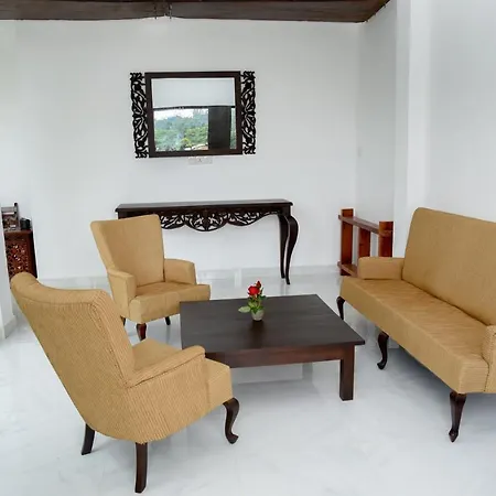Ivy Bungalow 3*