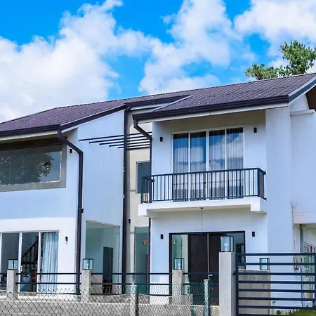 Ivy Bungalow Hotel 3*