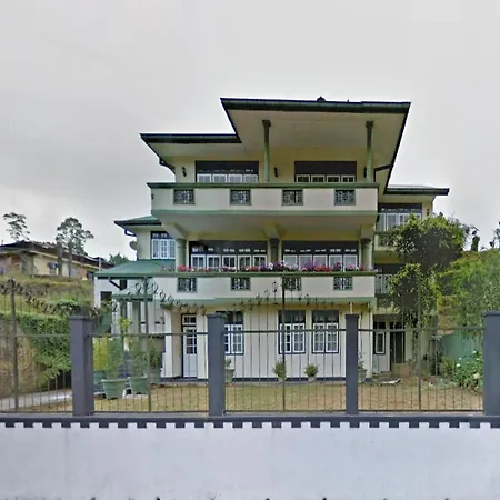Oyo 494 Misty Breeze Hotel 3*