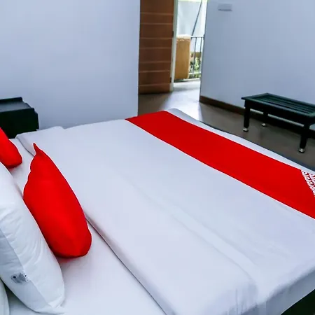 City Hotel 3*