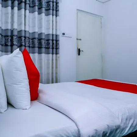 City Hotel 3*