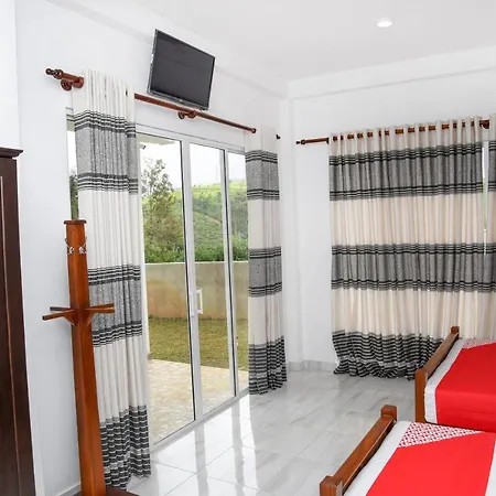 Hotel Ivy Bungalow 3*